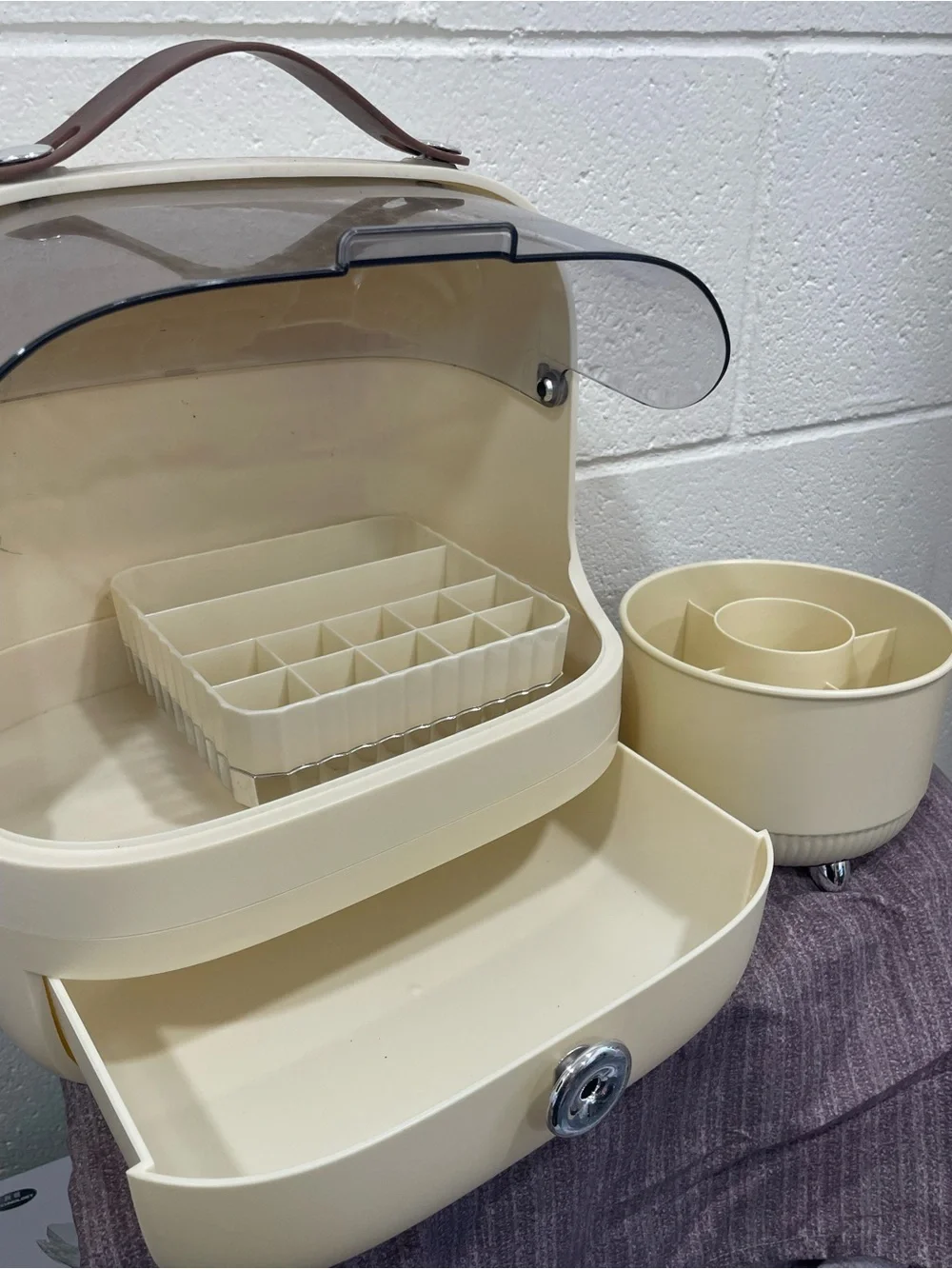 N/A portable cream